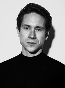 Actor home michal meyer photo 4